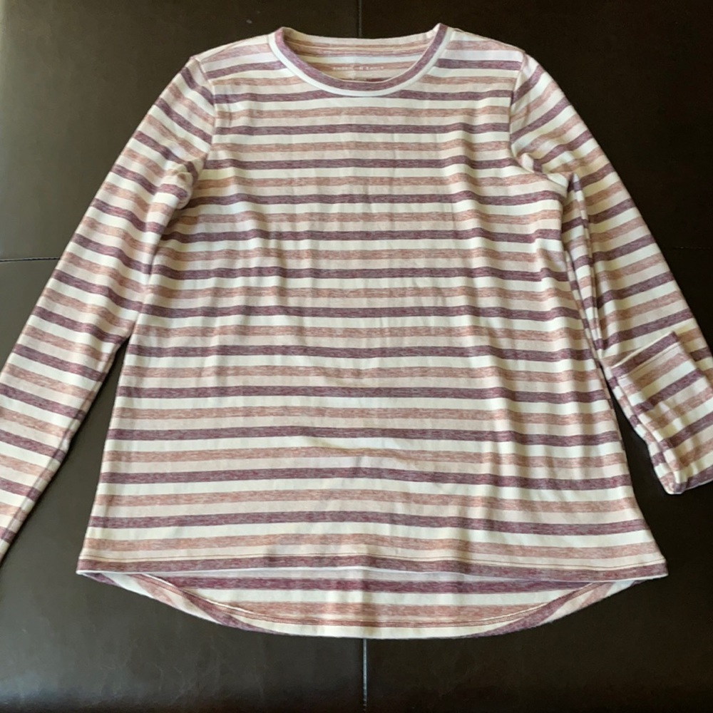Soft long sleeve blouse!